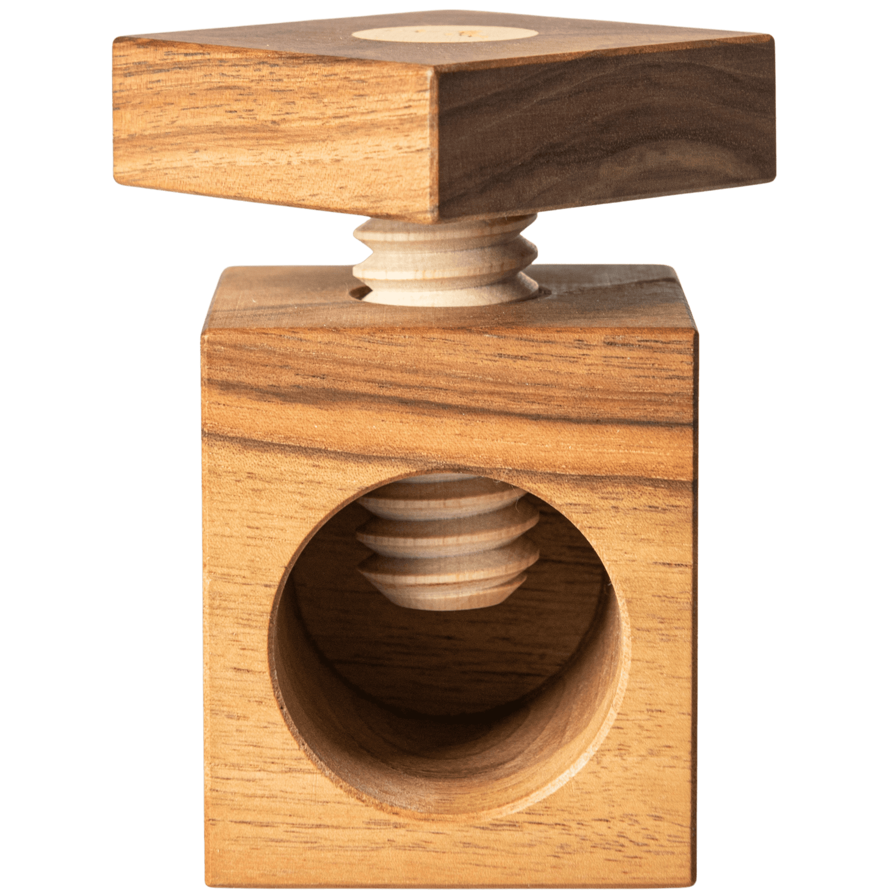 nussknacker-ergonomisch-nussbaumholz-schweiz-handwerk